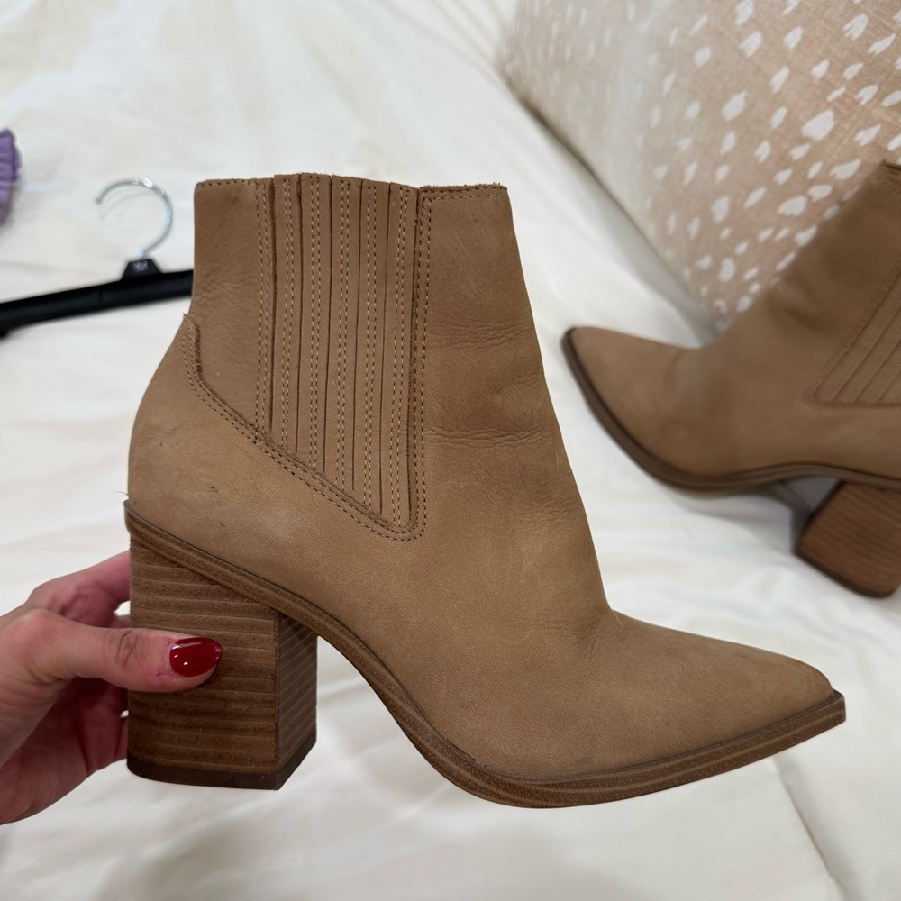 Steve Madden Tan Ankle Boots